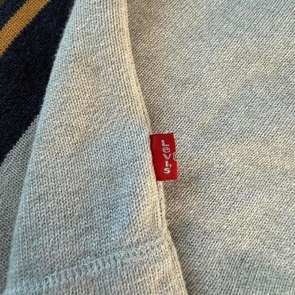 90's VTG Levi's Mens Medium Blue Yellow Stripe Gray Pullover Crewneck Sweater - Picture 4 of 4
